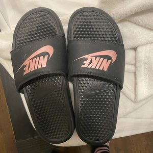 Nike slippers